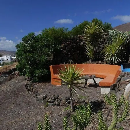 Holiday home Grosses In Mit Gemeinsamem Pool Guatiza